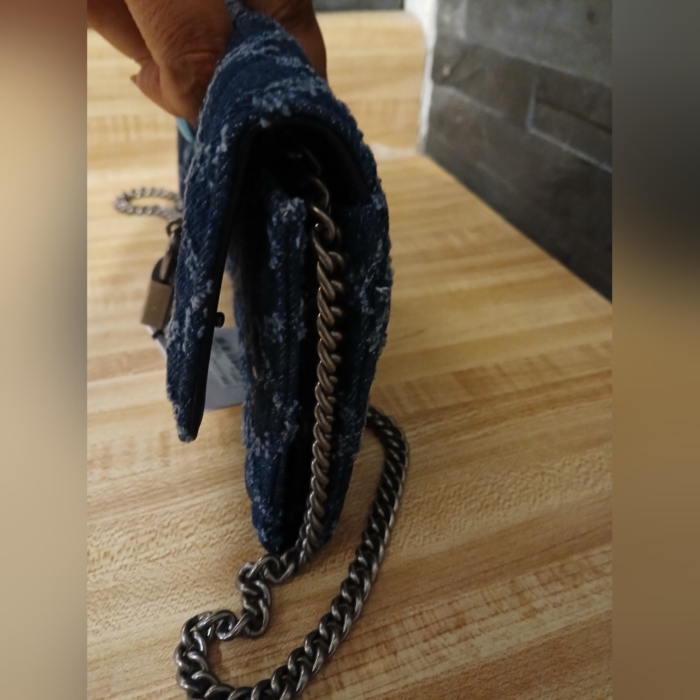 Kurt Geiger NWT Blue Quilted Crossbody Bag - Picture 5 of 9